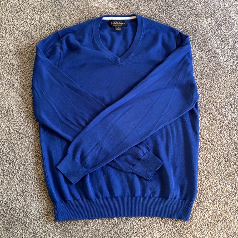 Brooks Brothers VNeck Sweater - Like NEW